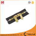 China zipper manufacturer 2 way zipper shiny gold metal zips for handbags